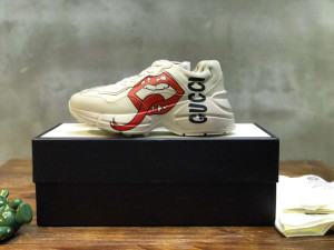 GUCCI RHYTON SNEAKER WITH MOUTH PRINT