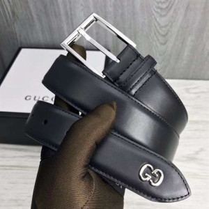 GUCCI LEATHER BELT WITH GG DETAIL - B46