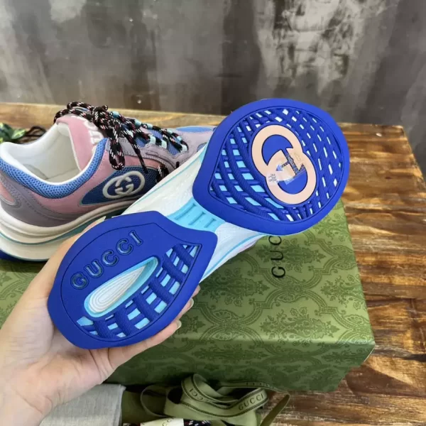 GUCCI RUN SNEAKERS IN PINK AND BLUE – GC161