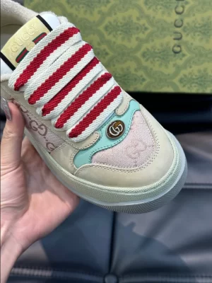 GUCCI SCREENER TRAINER SNEAKERS IN BEIGE AND PINK