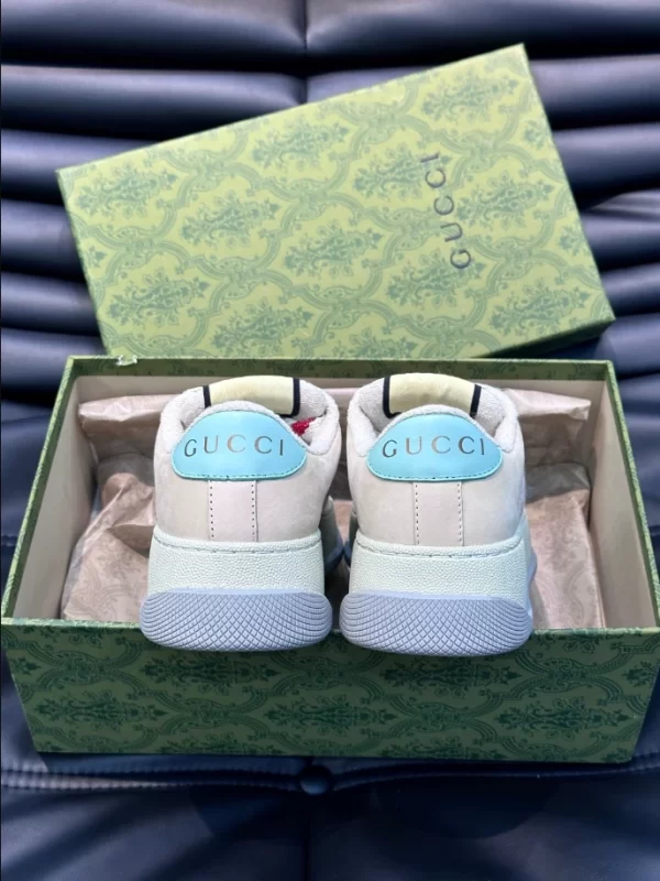 GUCCI SCREENER TRAINER SNEAKERS IN BEIGE AND PINK