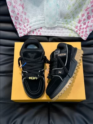 LOUIS VUITTON LV TRAINER MAXI SNEAKERS IN BLACK– LSVT332