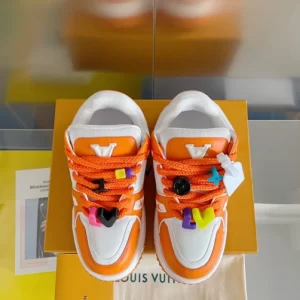 LOUIS VUITTON LV TRAINER MAXI SNEAKERS IN ORANGE AND WHITE – LSVT334