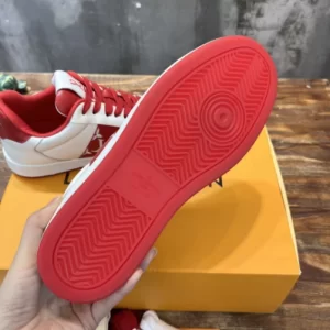 LOUIS VUITTON RIVOLI LOW-TOP SNEAKERS IN WHITE AND RED – LSVT371