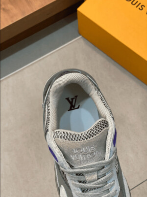LOUIS VUITTON RUN AWAY SNEAKERS IN GREY AND PURPLE – LSVT358