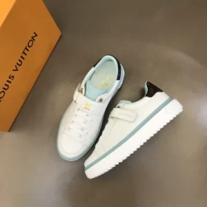 LOUIS VUITTON TIME OUT SNEAKER IN WHITE AND BLUE – LSVT365