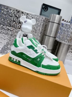 LOUIS VUITTON TRAINE SNEAKERS IN GREEN – LSVT380