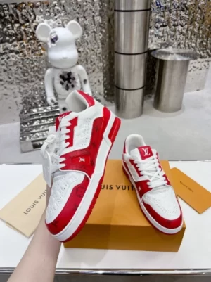 LOUIS VUITTON TRAINE SNEAKERS IN RED – LSVT381