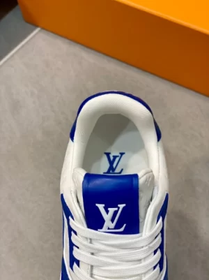LOUIS VUITTON TRAINE SNEAKERS IN WHITE AND BLUE – LSVT385