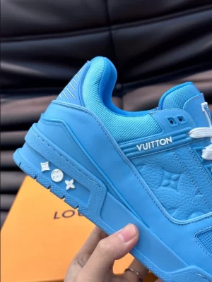 LOUIS VUITTON TRAINER SNEAKERS IN BLUE – LSVT339