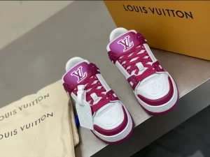LOUIS VUITTON TRAINER SNEAKERS IN WHITE FUCHSIA – LSVT378