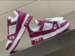LOUIS VUITTON TRAINER SNEAKERS IN WHITE FUCHSIA – LSVT378