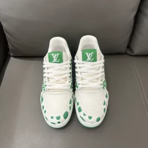 LOUIS VUITTON X YAYOI KUSAMA TRAINER CALF LEATHER SNEAKER IN GREEN AND WHITE – LSVT374