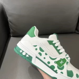 LOUIS VUITTON X YAYOI KUSAMA TRAINER CALF LEATHER SNEAKER IN GREEN AND WHITE – LSVT374