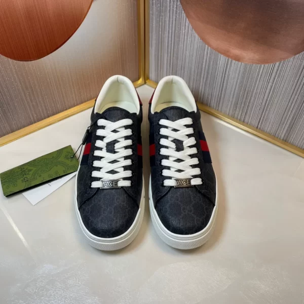 MEN'S GUCCI ACE SNEAKER WITH WEB - GC250