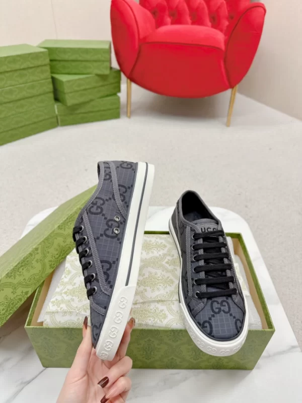 MEN'S GUCCI TENNIS 1977 SNEAKER - GC238