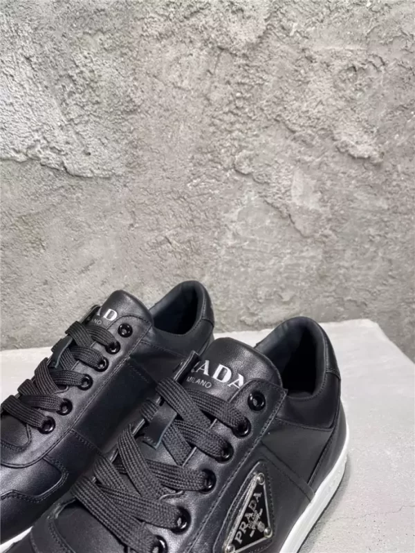 PRADA DOWNTOWN LEATHER SNEAKERS - PRD037