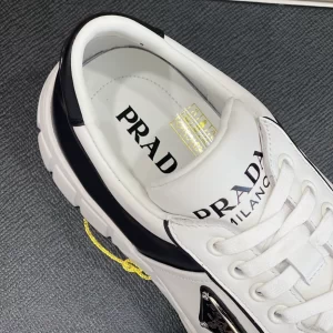 PRADA LEATHER SNEAKERS - PRD032