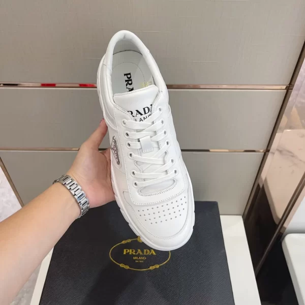 PRADA LEATHER SNEAKERS - PRD033