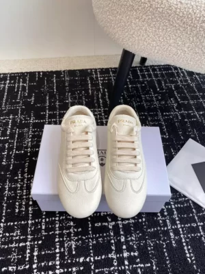 PRADA LEATHER SNEAKERS - PRD034