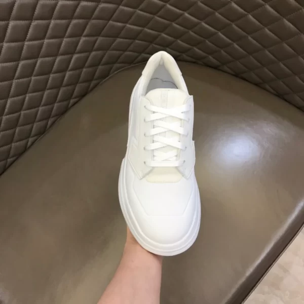 PRADA POLARIUS LOW-TOP SNEAKERS - PRD038