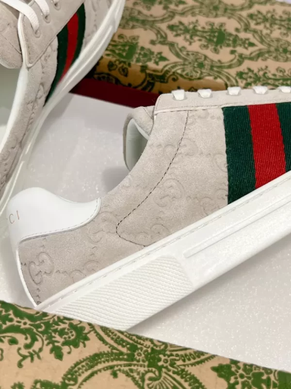 MEN'S GUCCI ACE SNEAKER WITH WEB - GC247