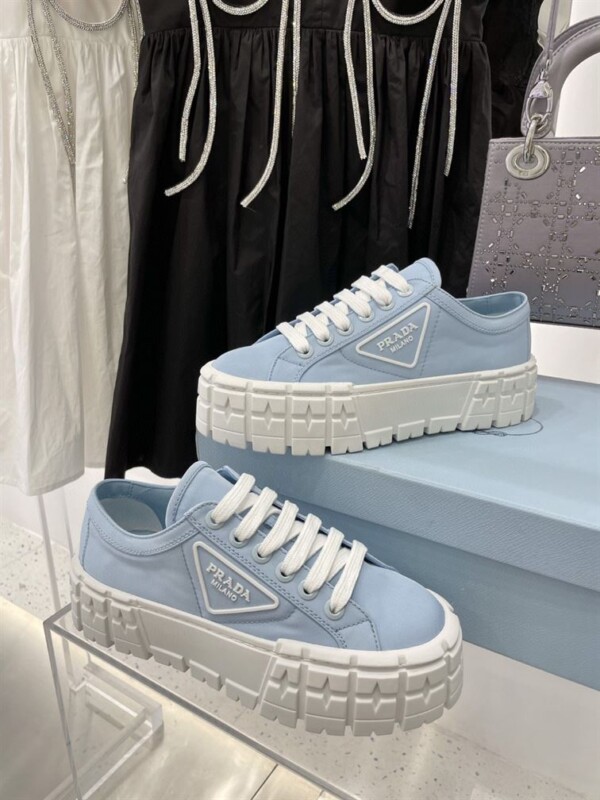 PRADA DOUBLE WHEEL RE-NYLON GABARDINE SNEAKERS LIGHT BLUE - PRD085