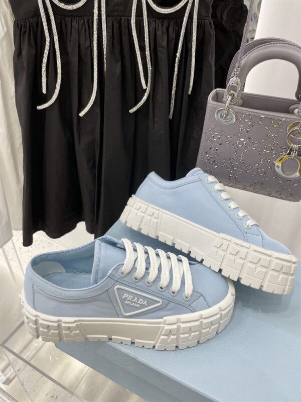 PRADA DOUBLE WHEEL RE-NYLON GABARDINE SNEAKERS LIGHT BLUE - PRD085