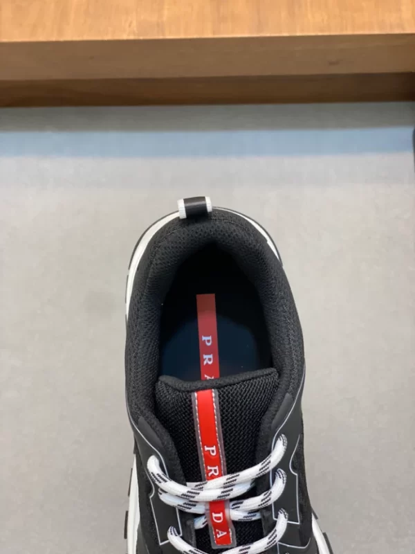 PRADA SNEAKERS - PRD050