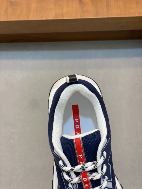 PRADA SNEAKERS - PRD052