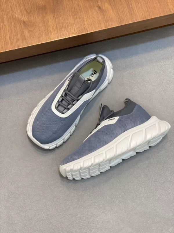 PRADA SNEAKERS - PRD053