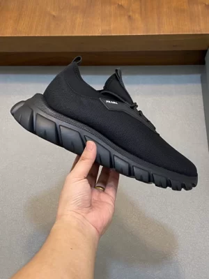 PRADA SNEAKERS - PRD054