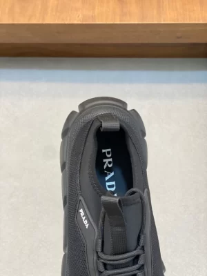 PRADA SNEAKERS - PRD054