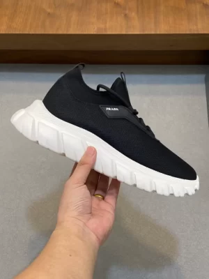 PRADA SNEAKERS - PRD055