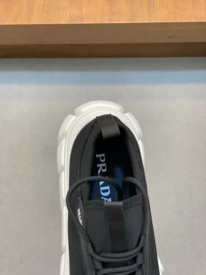 PRADA SNEAKERS - PRD055