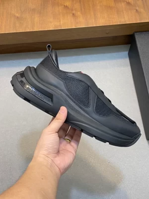 PRADA SNEAKERS - PRD058