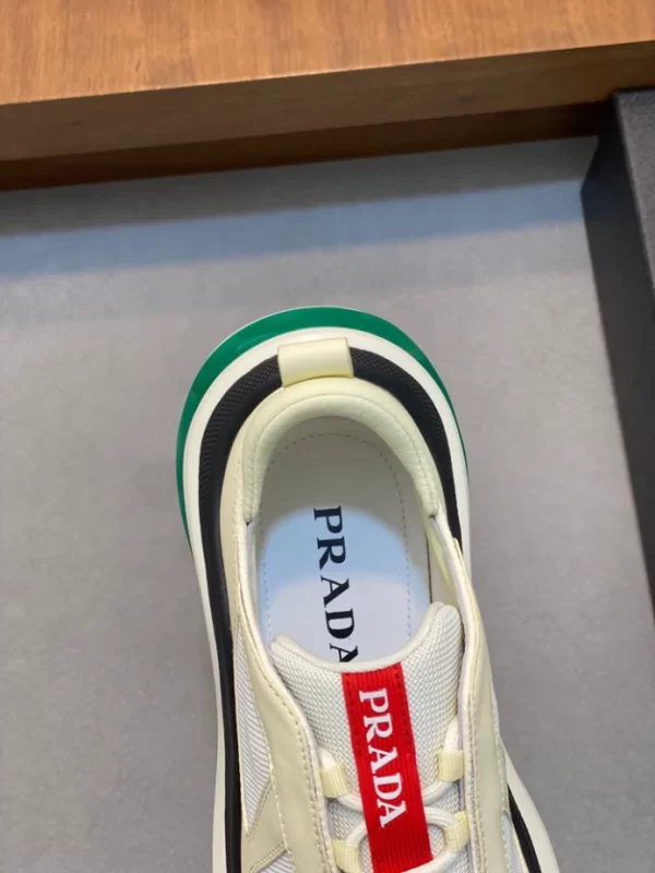 PRADA SNEAKERS - PRD059