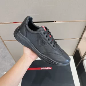 PRADA SNEAKERS - PRD070