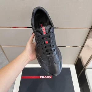 PRADA SNEAKERS - PRD070