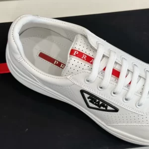 PRADA SNEAKERS - PRD071