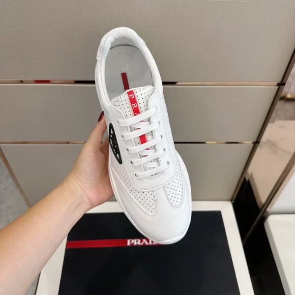 PRADA SNEAKERS - PRD071