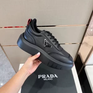 PRADA SNEAKERS - PRD073