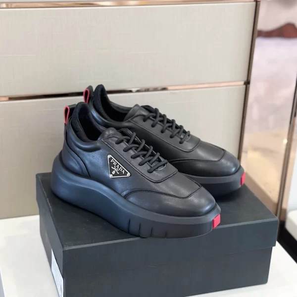 PRADA SNEAKERS - PRD073