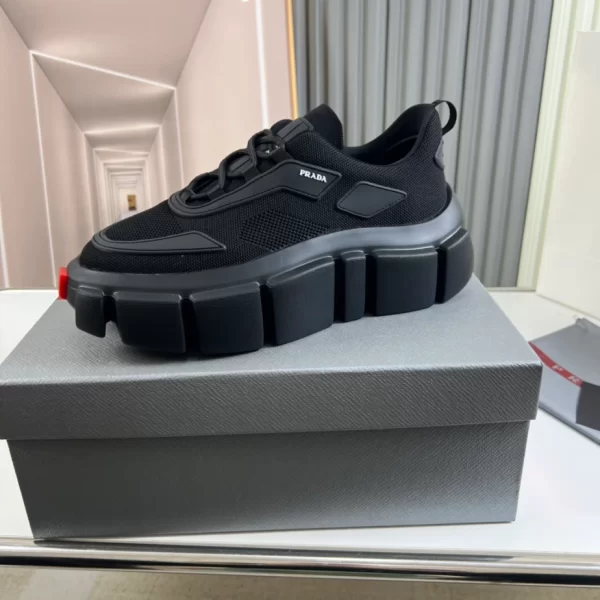 PRADA SNEAKERS - PRD075