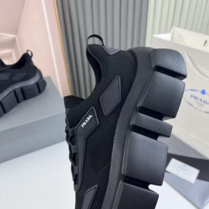 PRADA SNEAKERS - PRD075