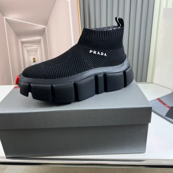 PRADA SNEAKERS - PRD078