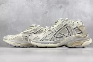 BALENCIAGA RUNNER SNEAKER IN BEIGE NYLON AND SUEDE-LIKE FABRIC - BB267