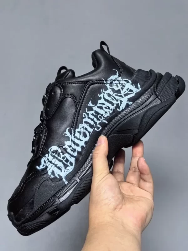 BALENCIAGA TRIPLE S SNEAKER IN BLACK AND WHITE DIY METAL ARTWORK PRINTED COWSKIN - BB270