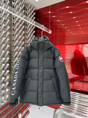 Canada Goose Parka - CG052