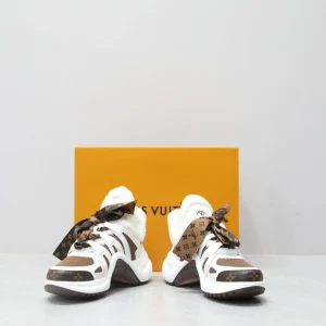 LV ARCHLIGHT SNEAKER – LSVM001